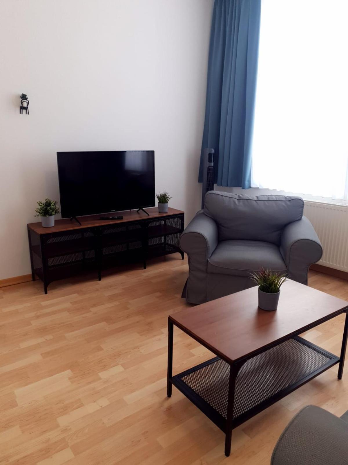 Hotel Dh -Deutsches Haus- 埃姆登 外观 照片