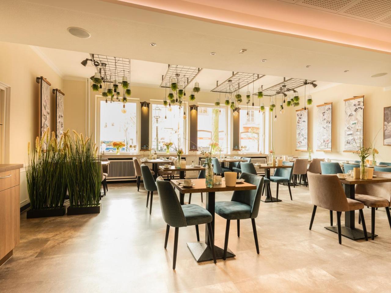 Hotel Dh -Deutsches Haus- 埃姆登 外观 照片